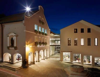Neubau Restaurant Johanns Waldkirchen Fassade